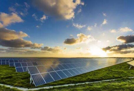 “新基建”釋放動能，光伏發(fā)電新一輪擴(kuò)產(chǎn)潮起