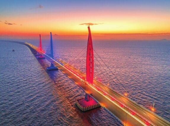 南方電網(wǎng)公司釋放改革能量 為“六穩(wěn)”“六?！痹鰟恿? width=