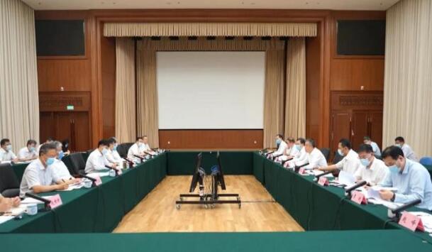 雷鳴山、王琳拜會(huì)生態(tài)環(huán)境部黨組書記孫金龍、部長(zhǎng)黃潤(rùn)秋