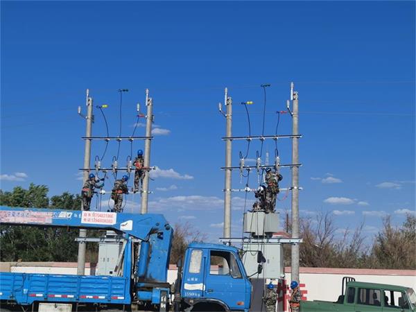 阿拉善電業(yè)局烏力吉供電分局 戍守邊防，電力護航