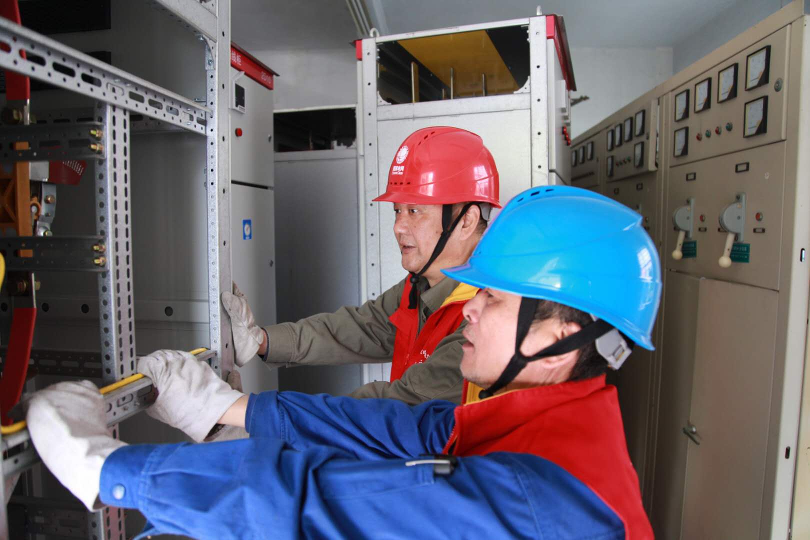 國網(wǎng)寧波市鄞州區(qū)供電公司：老舊小區(qū)煥然一新，居民幸福感顯著提高