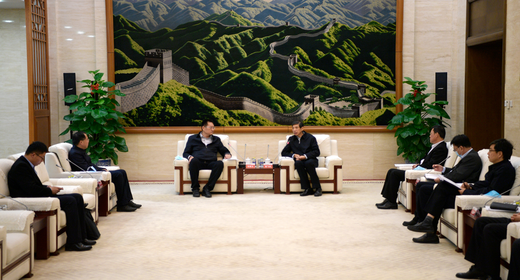 大唐集團(tuán)公司黨組書記、董事長(zhǎng)陳飛虎會(huì)見山東菏澤市委書記張新文