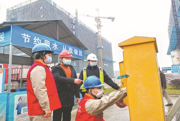 國網(wǎng)江蘇電力為穩(wěn)崗保產提供充足電力