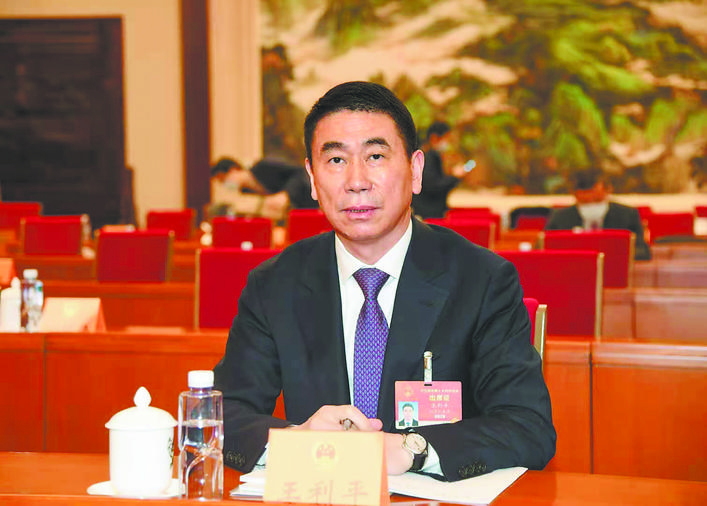 全國(guó)人大代表 王利平:提高供電服務(wù)質(zhì)效 為民營(yíng)企業(yè)發(fā)展添動(dòng)能