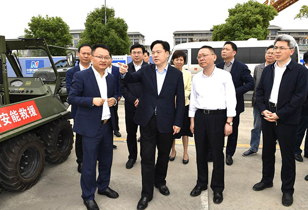 常州市委副書(shū)記、市長(zhǎng)陳金虎蒞臨中國(guó)安能二局常州分公司調(diào)研防汛抗旱工作