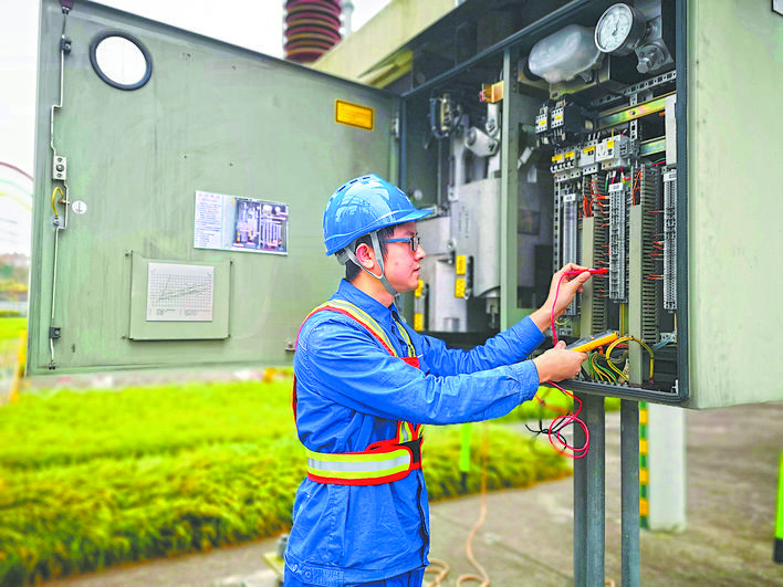 蔣星燃:扎根一線 逐夢前行