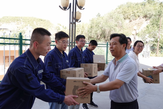 凝“新”聚力！劉家峽水電廠暖心關(guān)愛助“后浪”起航