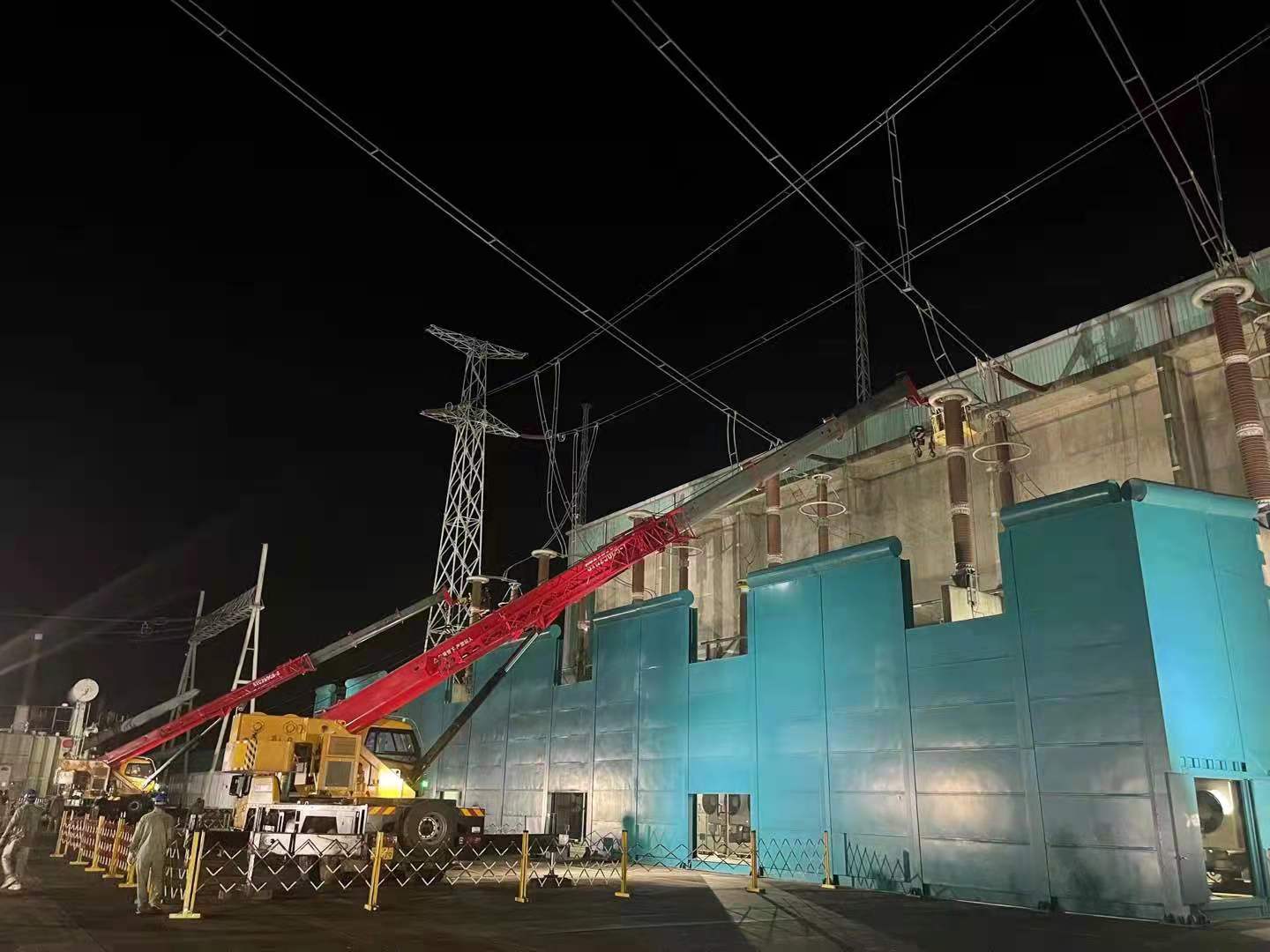 鄂電“鐵軍”：30個小時晝夜搶修作業(yè)，守護(hù)西電東送電網(wǎng)大動脈