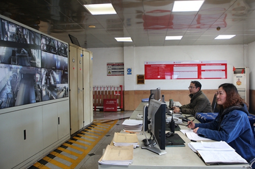 圖片4：“做好來煤接卸存儲摻燒工作，是我們不變的工作日常?！?JPG