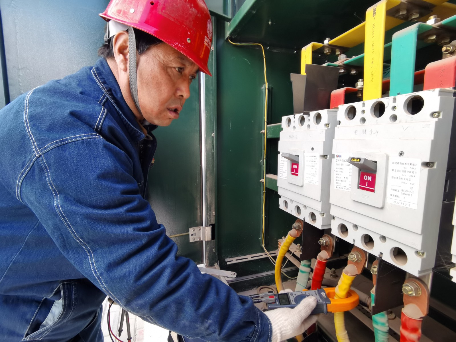 王慶臨:做一個(gè)永不生銹的“螺絲釘”