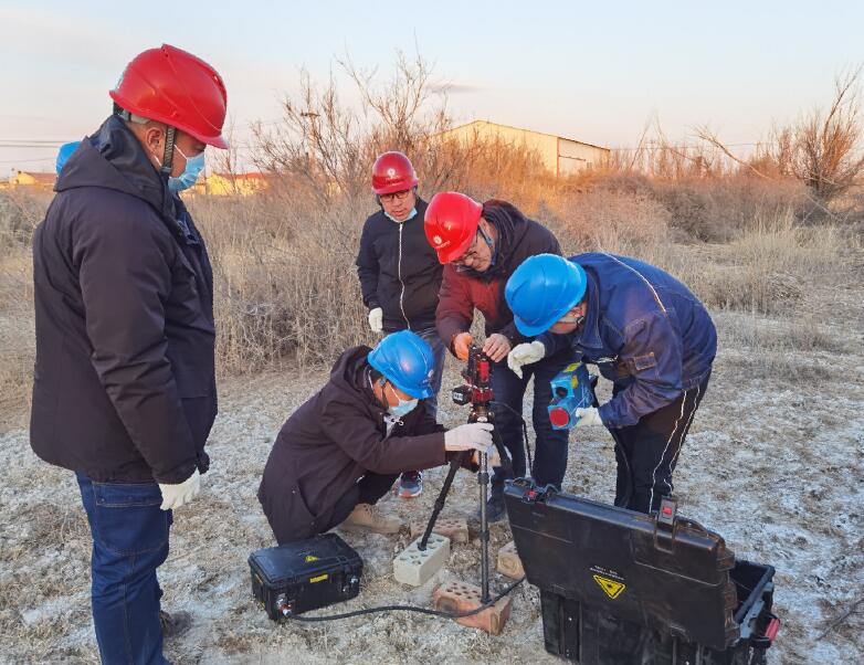烏海超高壓供電公司:激光隔空消缺 線路“空空如也”