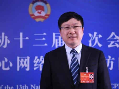 【兩會】云南聯(lián)通總經(jīng)理張云勇：發(fā)揮通信央企數(shù)字經(jīng)濟(jì)發(fā)展主力軍作用，推進(jìn)5G公眾應(yīng)用健康發(fā)展