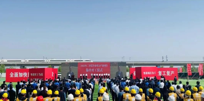 東方日升、晶科、阿特斯同時(shí)擴(kuò)產(chǎn)！