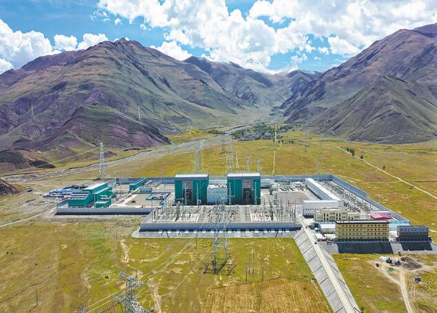 雪域高原上， 青春開出美麗的花