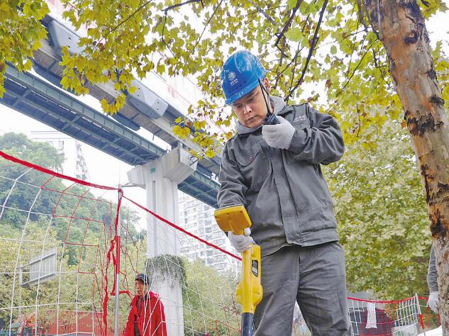 黃帆:技術(shù)高超的“電纜醫(yī)生”
