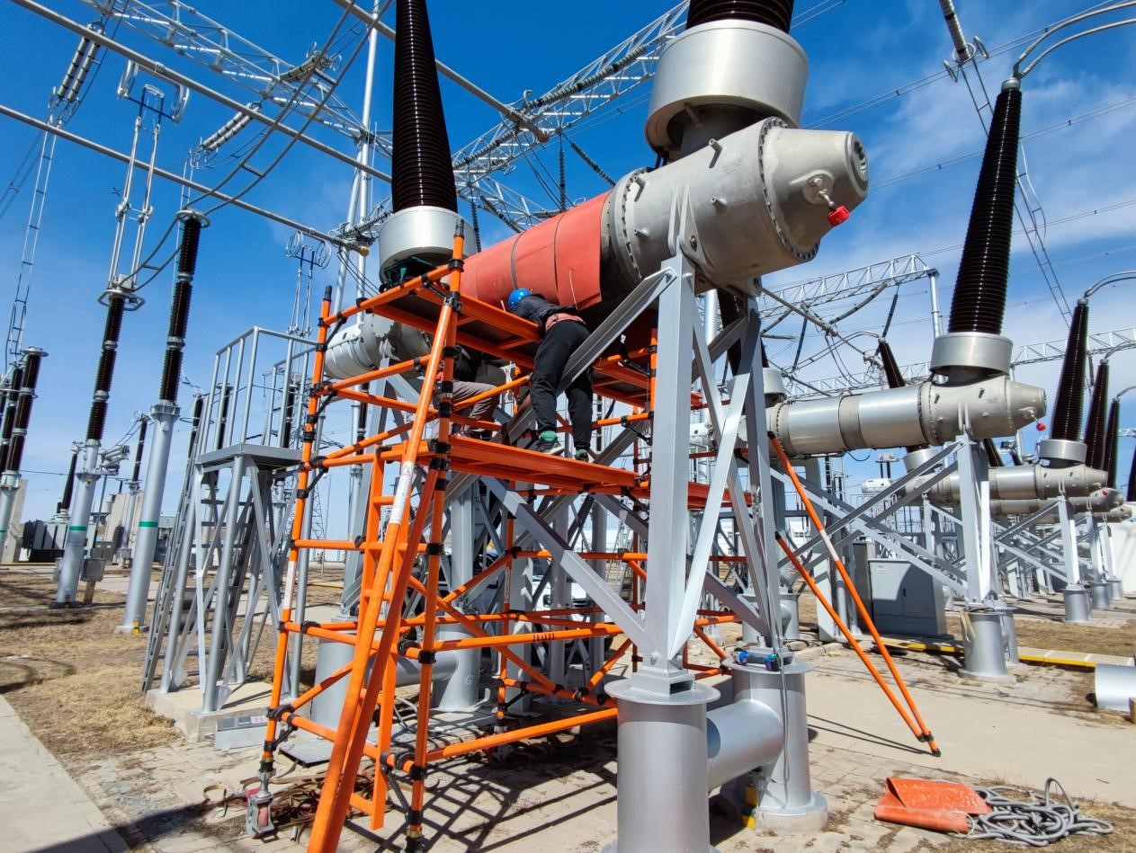 錫林郭勒超高壓供電公司斷路器加熱裝置再升級(jí)