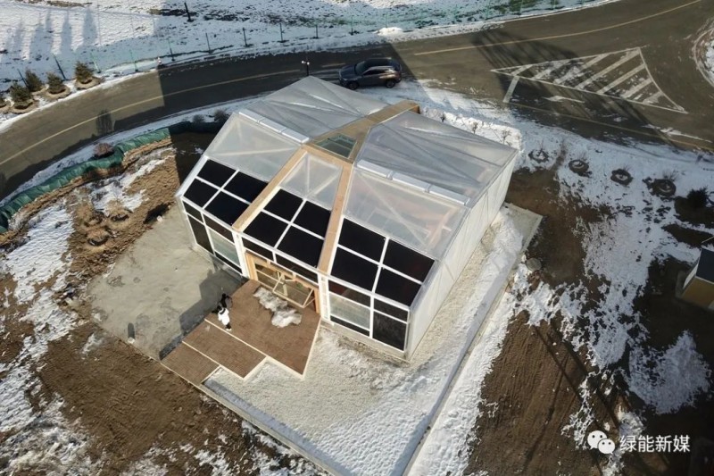 協(xié)鑫光電范斌:鈣鈦礦市場份額只取決于擴產(chǎn)速度