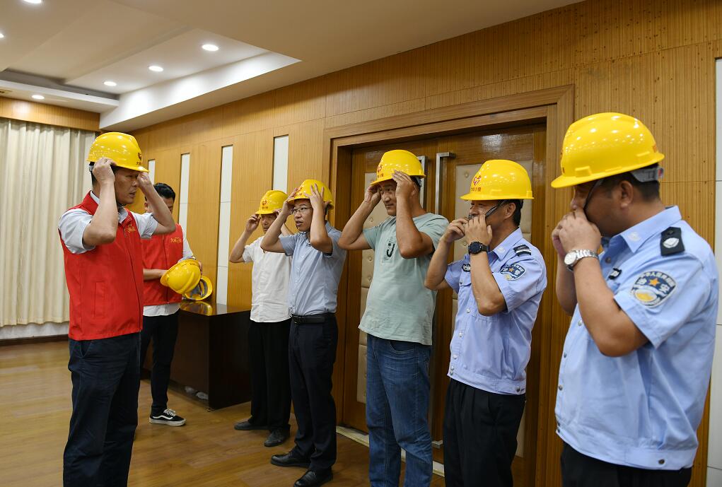 國網(wǎng)余姚市供電公司:電力課堂進鄉(xiāng)村 用電知識按需送