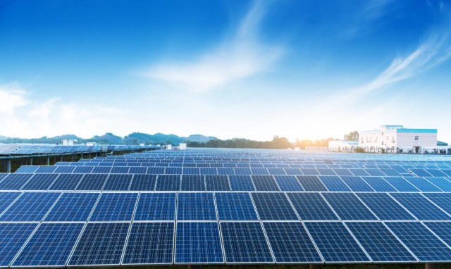 提高利用效率，優(yōu)化資源配置，光伏助力工業(yè)領(lǐng)域碳減排
