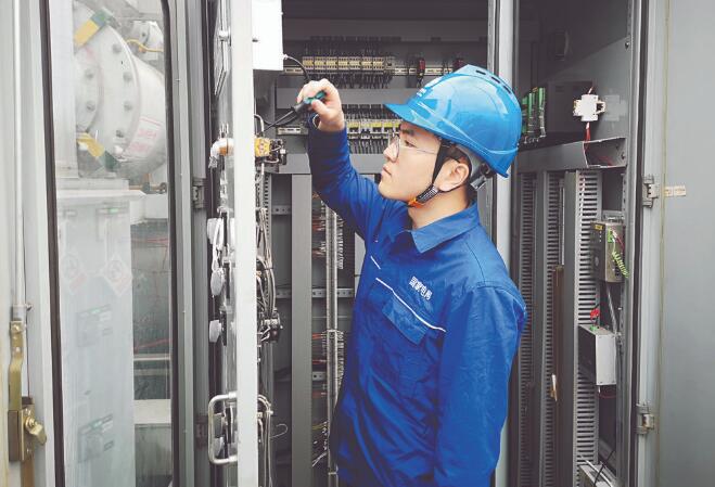 王可： 因?yàn)闊釔?，所以投? width=