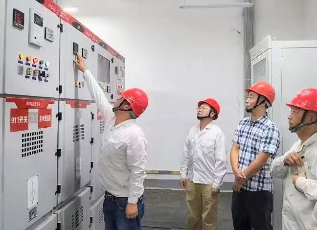 國(guó)網(wǎng)宜賓供電公司:引導(dǎo)企業(yè)錯(cuò)避峰生產(chǎn) 優(yōu)先保障居民用電