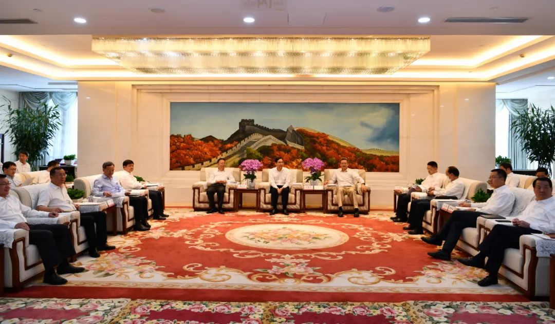 國(guó)家電投與中國(guó)建材集團(tuán)、中國(guó)鐵建舉行三方會(huì)談