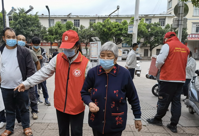 國網會理市供電公司:社區(qū)“雙報到” 志愿踐初心