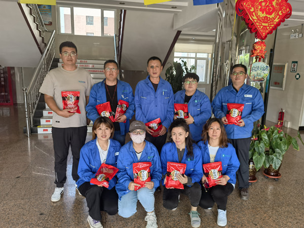 烏海市千里山供電公司：開展“愛心助農(nóng)，枸杞認(rèn)購”活動(dòng)