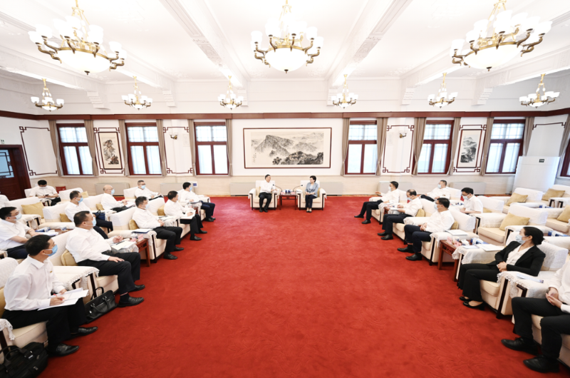 宋海良與江蘇省委常委、南京市委書記韓立明、市長夏心旻會談