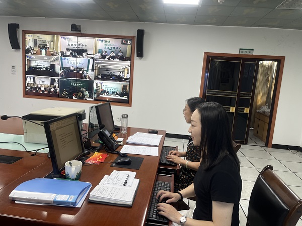 國慶我在崗，服務(wù)不打烊