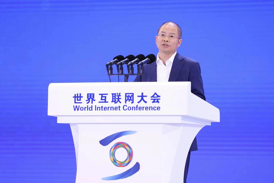 徐直軍：以數(shù)字技術(shù)驅(qū)動發(fā)展的確定性，應(yīng)對全球經(jīng)濟(jì)的不確定性