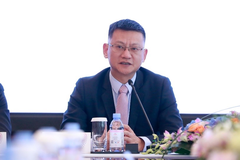 華為李俊風(fēng)：聚焦ICT基礎(chǔ)設(shè)施 打造數(shù)字底座，做機(jī)場與軌道行業(yè)數(shù)字化轉(zhuǎn)型同路人