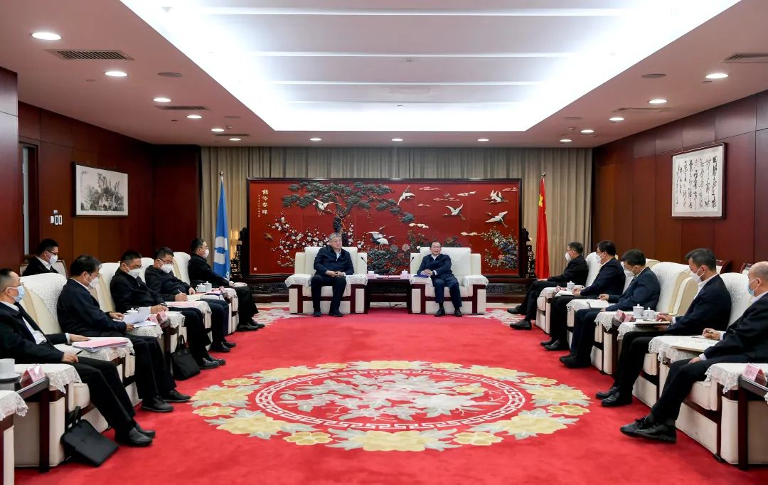 中國華電黨組書記、董事長江毅會(huì)見國家能源集團(tuán)黨組書記、董事長劉國躍