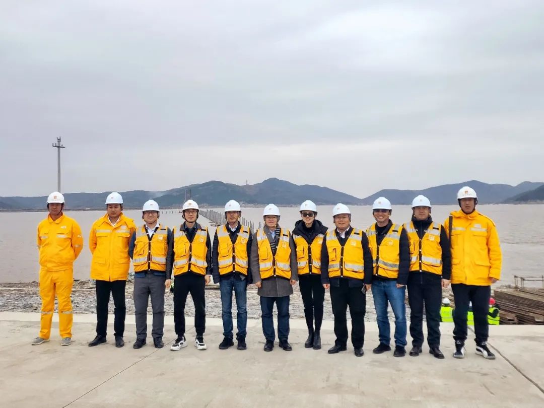 華潤華東大區(qū)副總經理、財務總監(jiān)高中元赴浙江公司指導調研