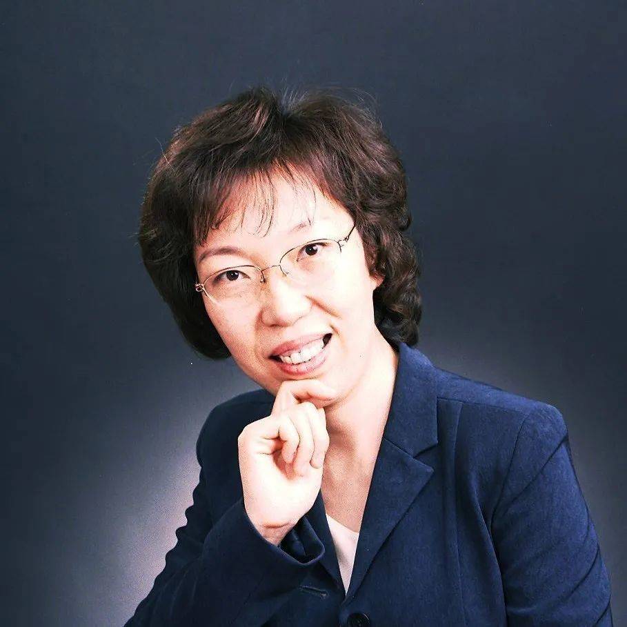 何雅玲院士:加大對太陽熱發(fā)電技術(shù)的科研投入