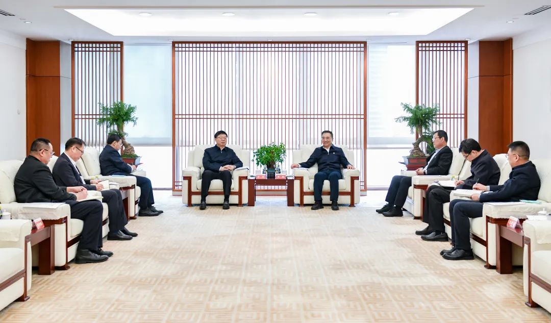 大唐集團(tuán)有限公司黨組書記、董事長鄒磊會(huì)見吉林省委常委、省委秘書長李偉