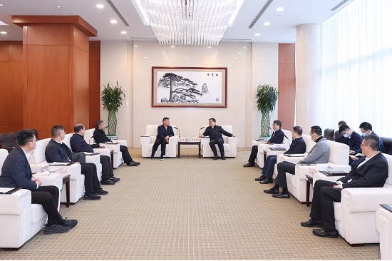 鄧建玲會(huì)見福建省政協(xié)副主席、漳州市委書記張國旺