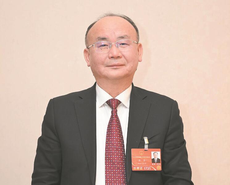 優(yōu)質(zhì)供電服務(wù)助力裝備制造業(yè)高質(zhì)量發(fā)展——訪全國人大代表、楚天科技股份有限公司董事長兼總裁唐岳