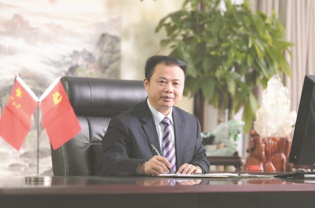 全國(guó)人大代表、天能控股集團(tuán)有限公司董事長(zhǎng)張?zhí)烊危喊l(fā)揮科技創(chuàng)新主力軍作用 推動(dòng)儲(chǔ)能產(chǎn)業(yè)高質(zhì)量發(fā)展