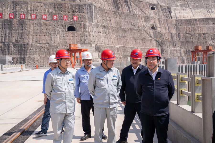 國(guó)資委黨建局局長(zhǎng)、央企團(tuán)工委書記姚煥調(diào)研白鶴灘水電站
