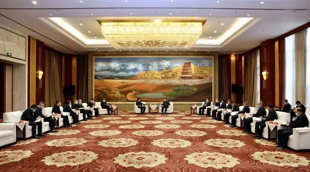 華能集團(tuán)總經(jīng)理、黨組副書記鄧建玲拜會(huì)甘肅省委書記胡昌升、省長(zhǎng)任振鶴