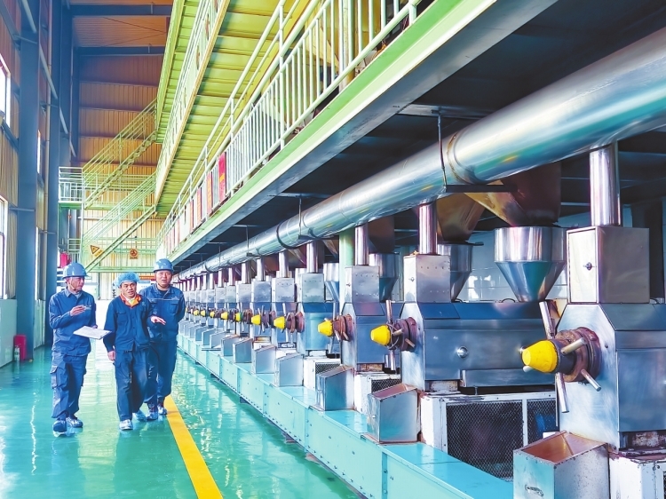 云南電網(wǎng)公司多措并舉保障電網(wǎng)安全穩(wěn)定運行，助力經(jīng)濟社會發(fā)展