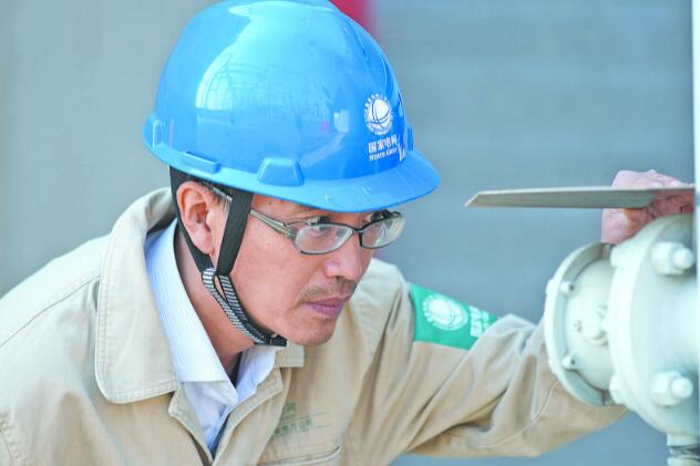 國網(wǎng)首席專家甘強:解決電氣試驗實際問題的行家里手