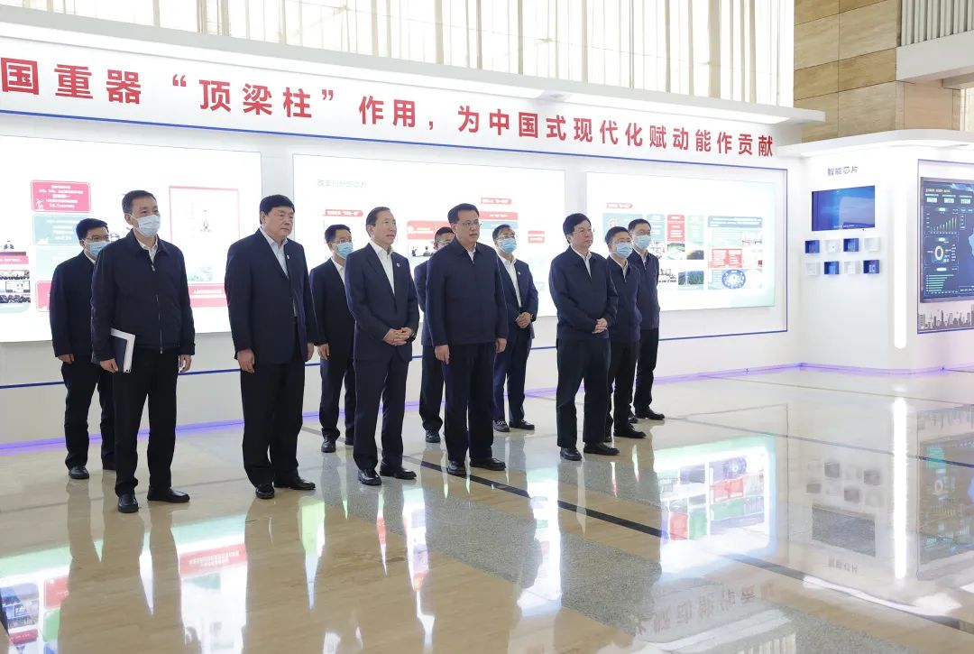 重慶市委書(shū)記袁家軍、市長(zhǎng)胡衡華與國(guó)家電網(wǎng)董事長(zhǎng)辛保安、總經(jīng)理張智剛會(huì)談