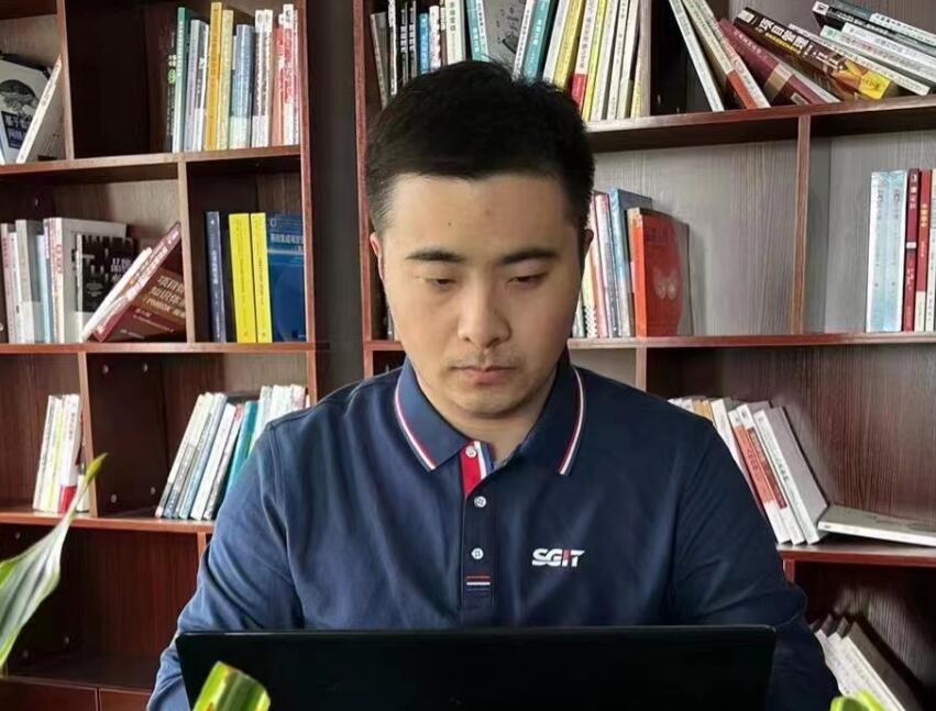 國(guó)家電網(wǎng)公司青年崗位能手許軻：潛心沉淀，厚積薄發(fā)