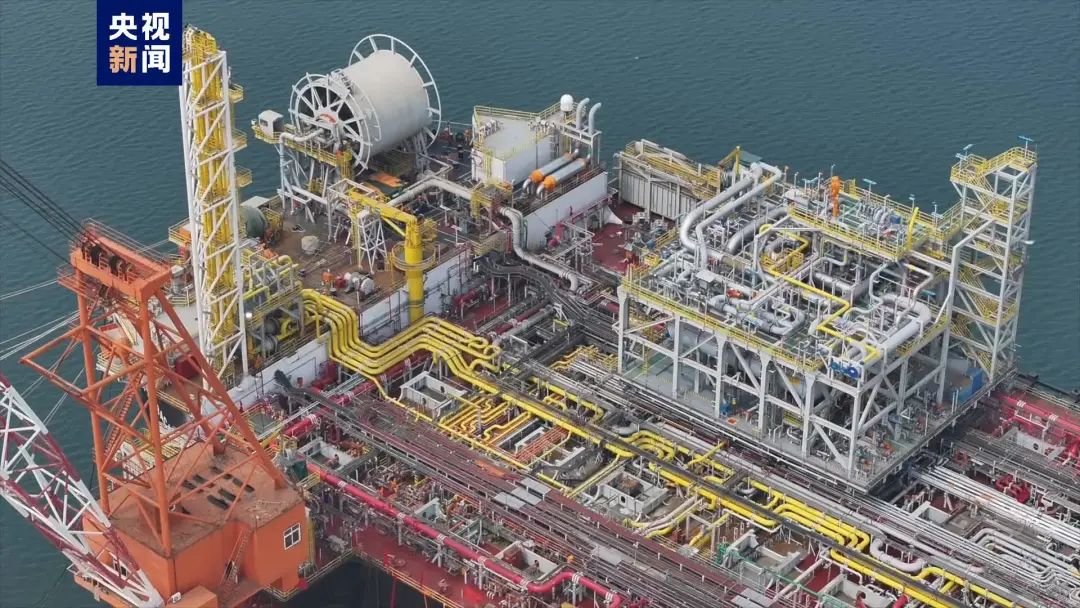 全球首艘!“海上石油加工廠”，交付了!