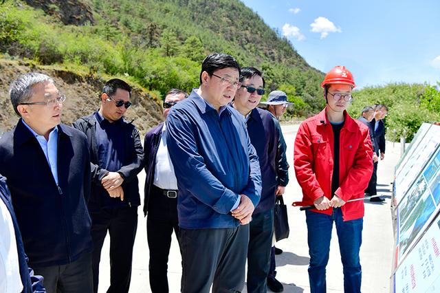 國家電網(wǎng)黨組副書記、總經(jīng)理張智剛深入西藏開展主題教育專題調(diào)研