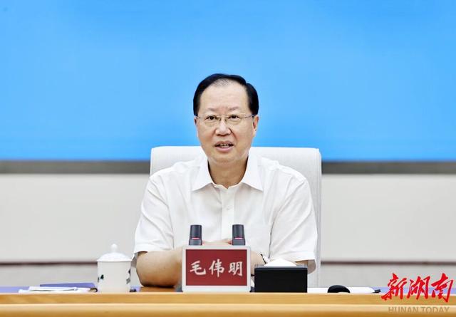 湖南省委副書記、省長毛偉明與發(fā)電企業(yè)代表座談：強化擔(dān)當(dāng) 滿發(fā)穩(wěn)發(fā)