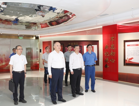 國務院國資委黨委委員周國平到華能北京熱電廠調研