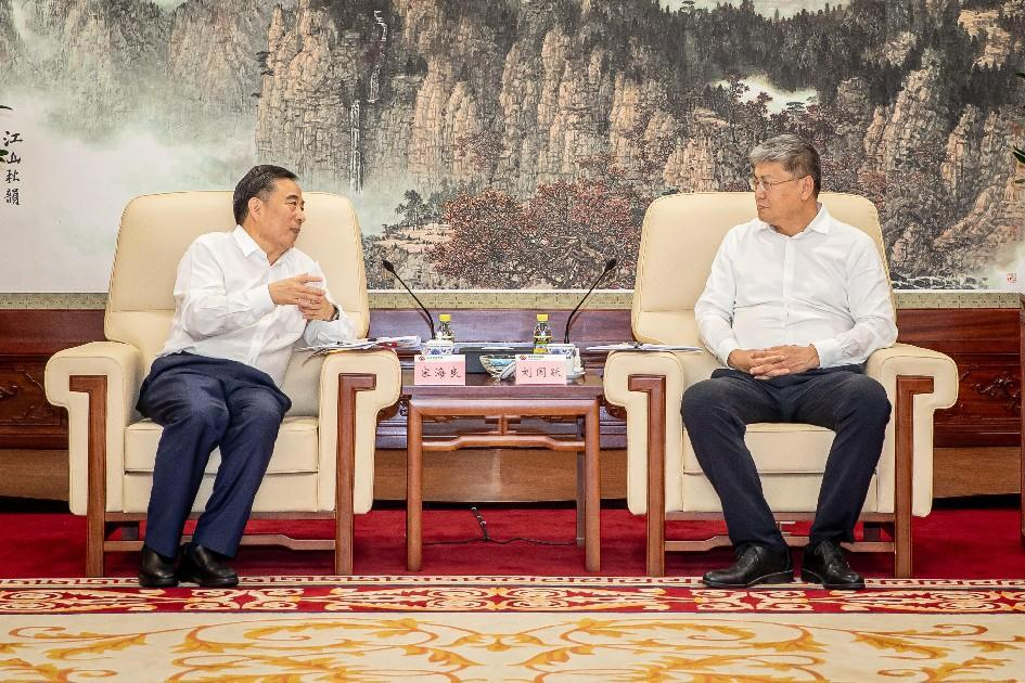 國家能源集團黨組書記、董事長劉國躍會見中國能建黨委書記、董事長宋海良